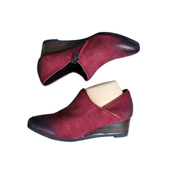 Bussola Women's Size 9 39 Ankle Boots Weyburn Willow Wedges Missouri Wine (869) - Picture 2 of 9